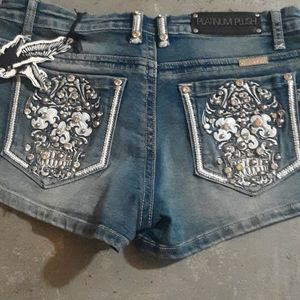 Platinum plush shorts size medium